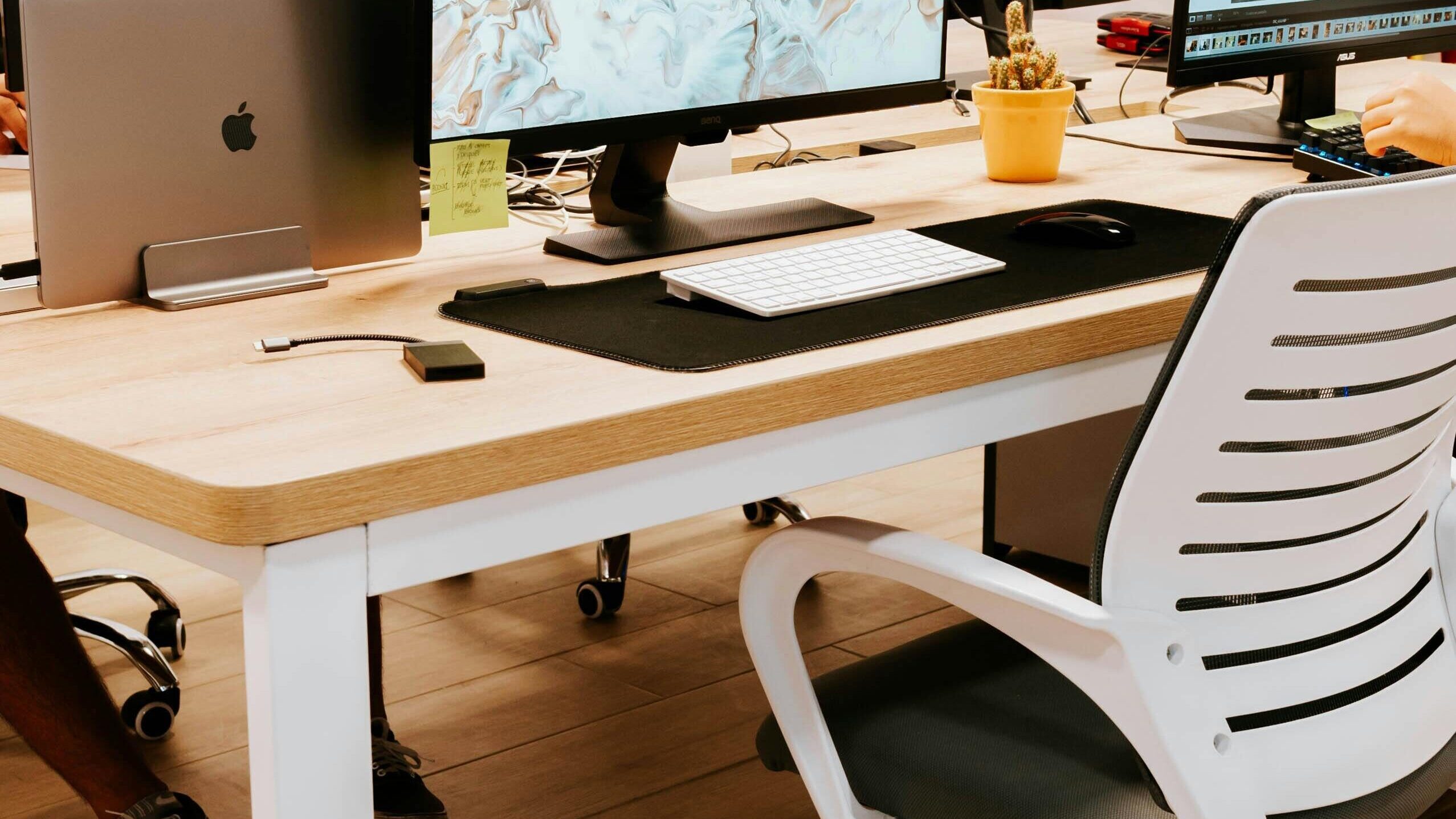 The Best Affordable Dedicated Desk in Nerul, Navi Mumbai