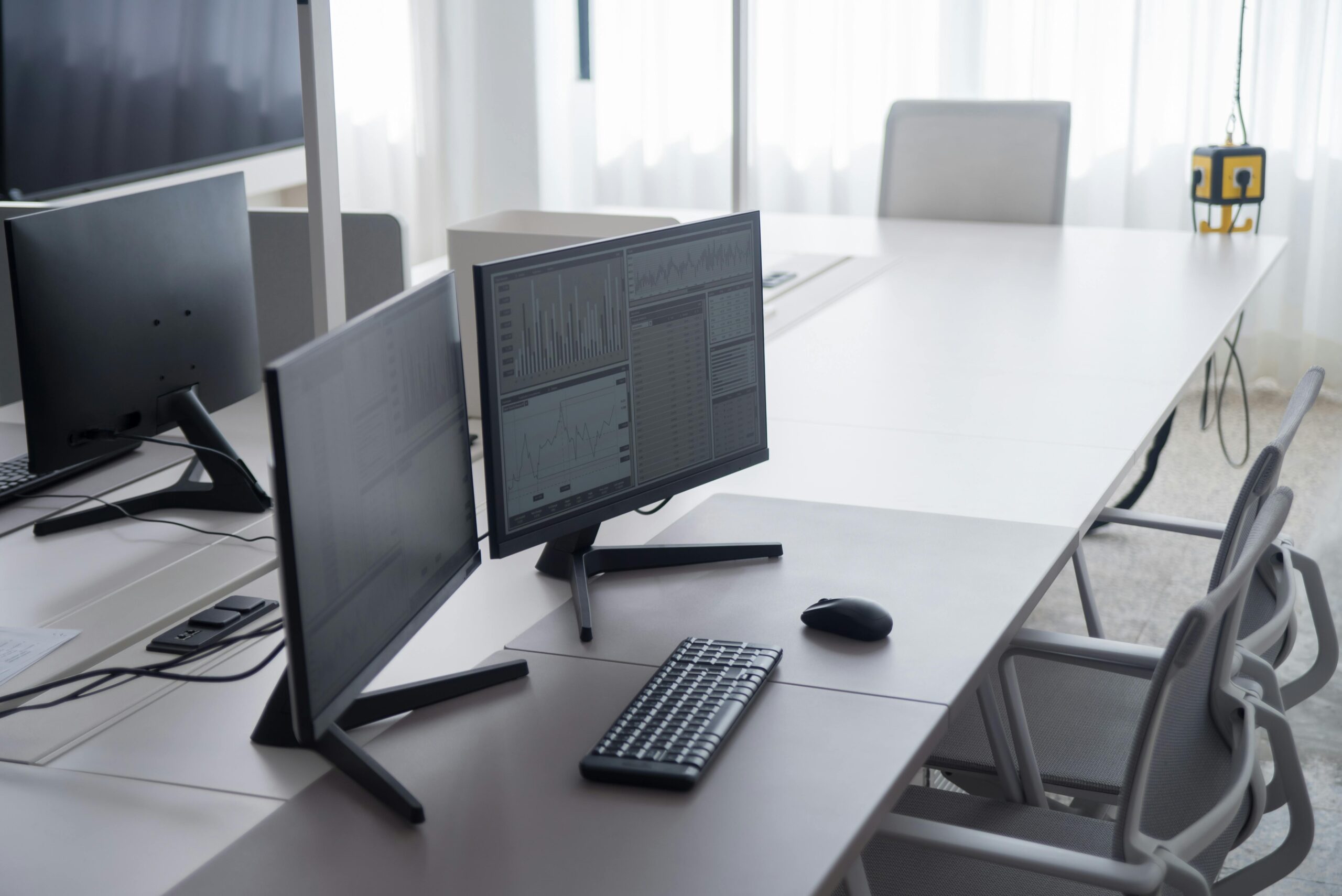 The Best and Affordable Desks in Novena, Singapore