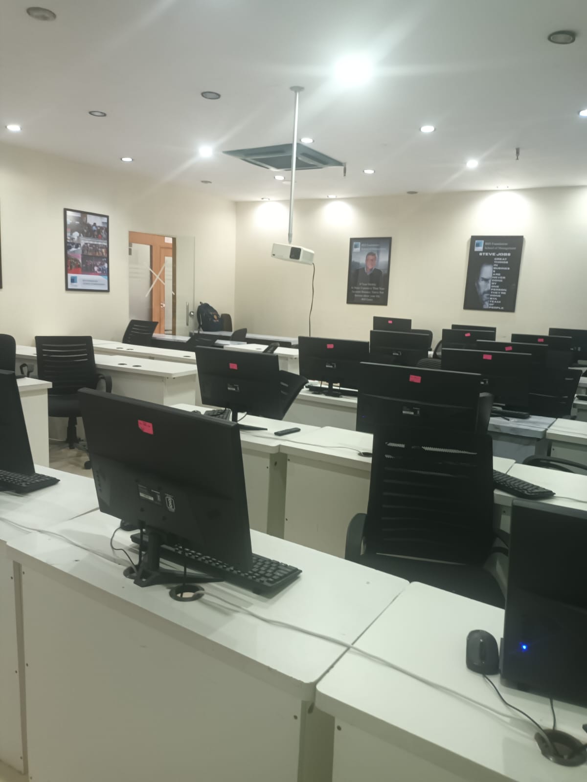 The affordable training rooms on rent in belapur Navi Mumbai